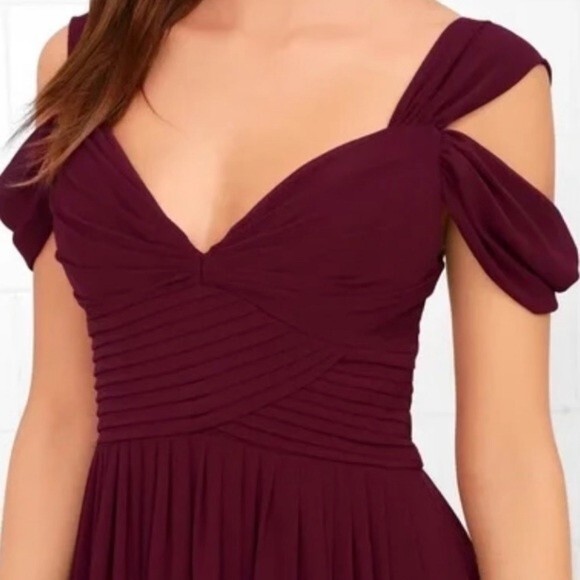 Lulus Make Me Move Burgundy Maxi Dress Size XS Women’s NWT - Picture 1 of 9